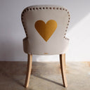 Silla Comedor Concha Velvet Beige Corazón – vista 6