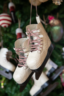 Adorno Navideño Patines de Hielo Metal White