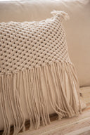 Cojín Macramé Panal Flecos