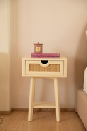 Mesa De Noche Madera Esterilla Cream