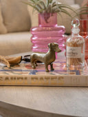 Mini Perro Salchicha Julio, figura decorativa en aleaciones metálicas con acabado dorado