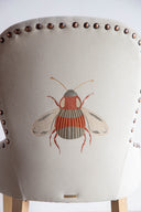 Silla Comedor Concha Velvet Beige Bugs