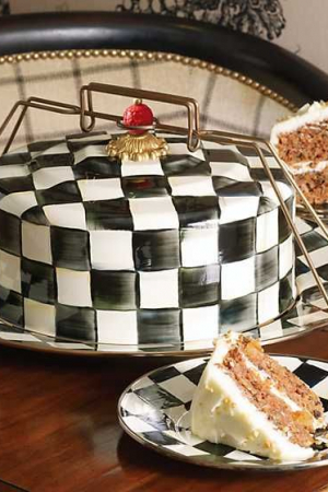 Courtly Check Cake Carrier