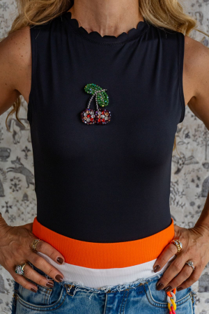 Body Cherry Black