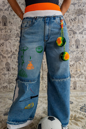 Jean Doodler Sour